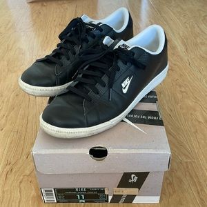 Supreme x Nike SB Tennis Classic